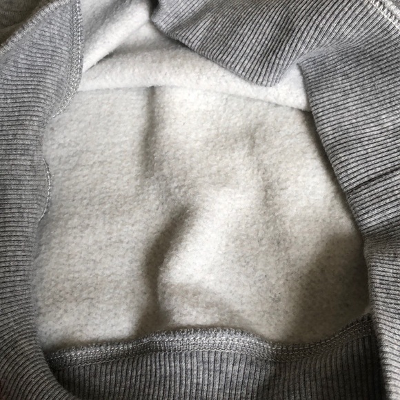 AE gray penguin 🐧 sweater - Picture 5 of 8